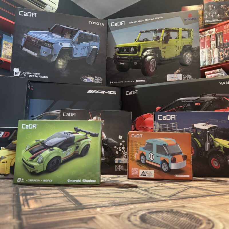 Different CaDA sets for beginners including cars, buildings and machinery